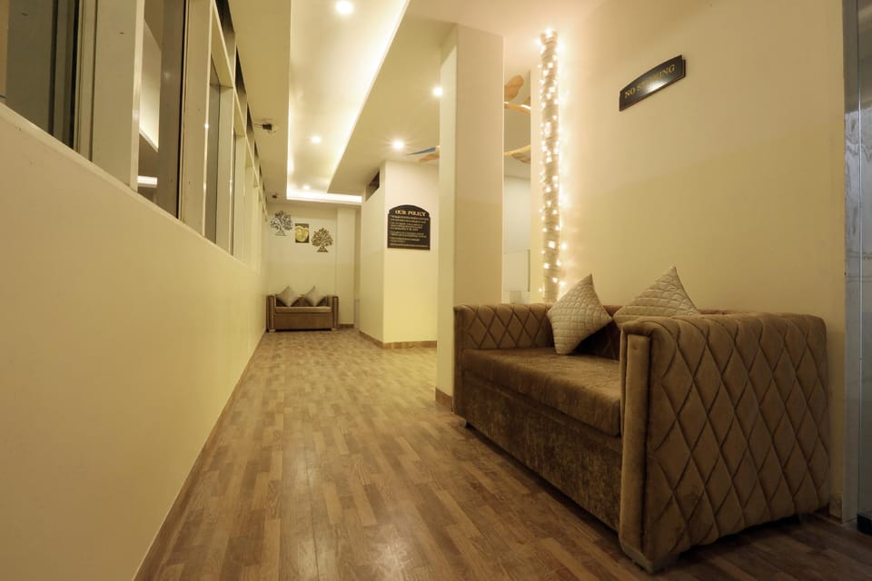 Plazzo Prime Plaza Hotel in New Delhi