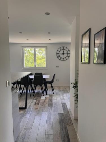 Coté Seine Hotel in Saint-Germain-en-Laye