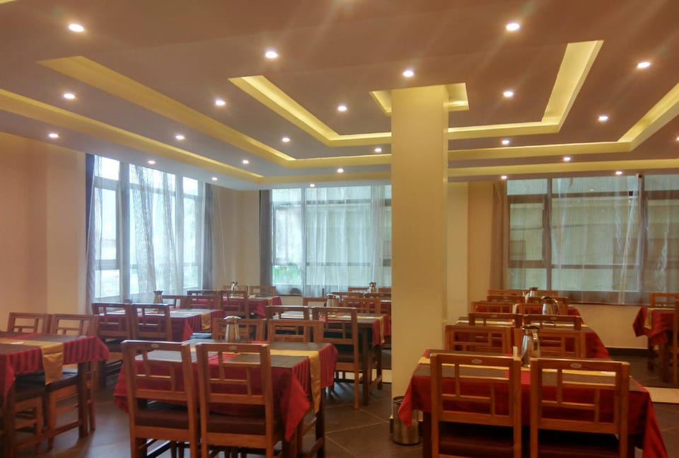 Hotel Pearl Retreat  -  A Pure Veg Hotel Hotel in India