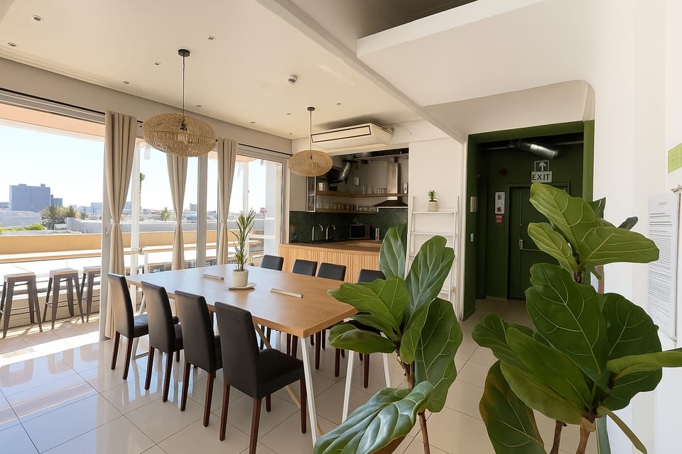 Shared lounge/TV area