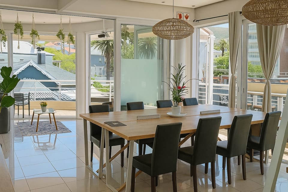 Shared lounge/TV area