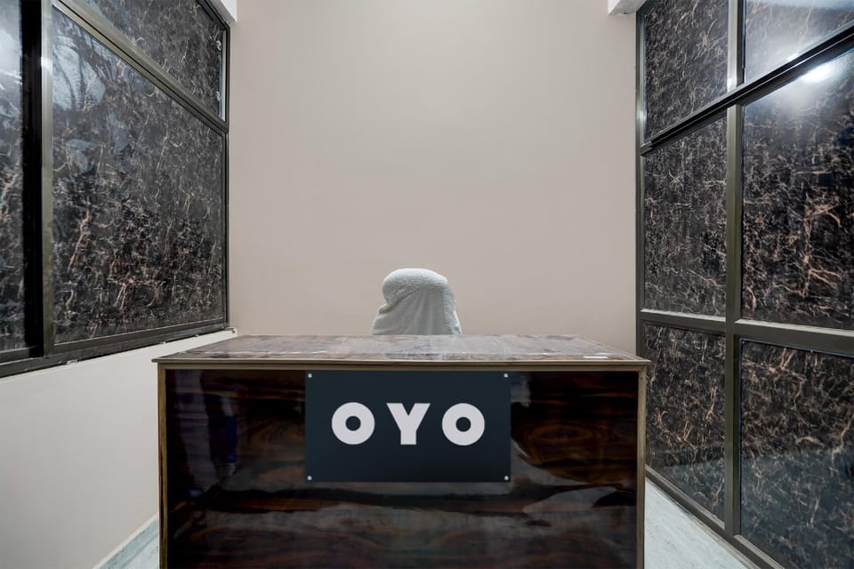 Hotel O by OYO R L PALACE Hotel in Uttar Pradesh