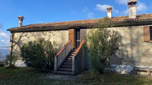 Stanza nel bosco alla Canova di Biforco Hotel in Emilia-Romagna