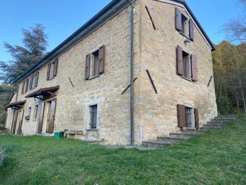 Stanza nel bosco alla Canova di Biforco Hotel in Emilia-Romagna
