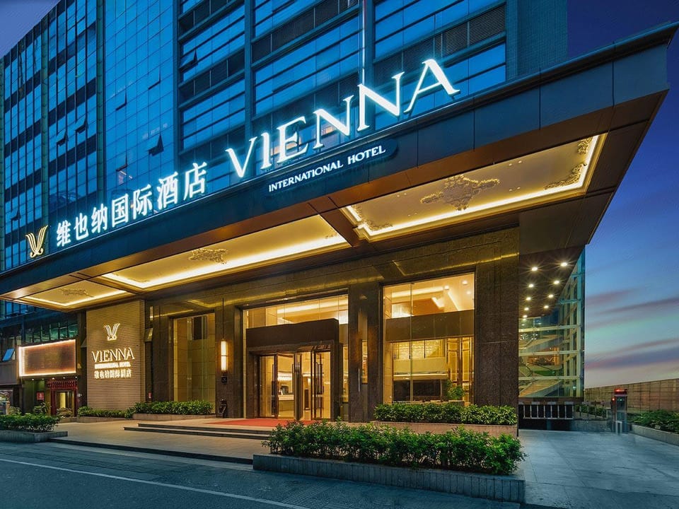 Vienna International Hotel Shenzhen Luohu Shuibei Jewelry City Hotel in Shenzhen