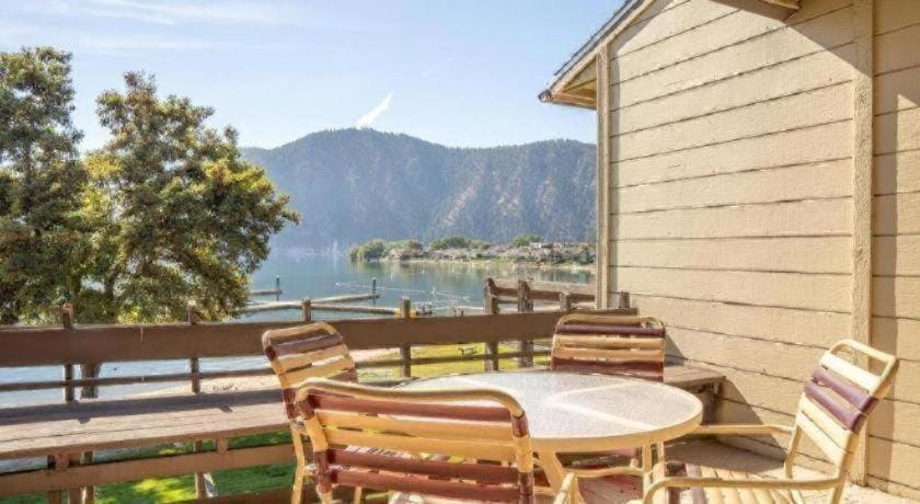 Wapato Point Resort Resort in Manson
