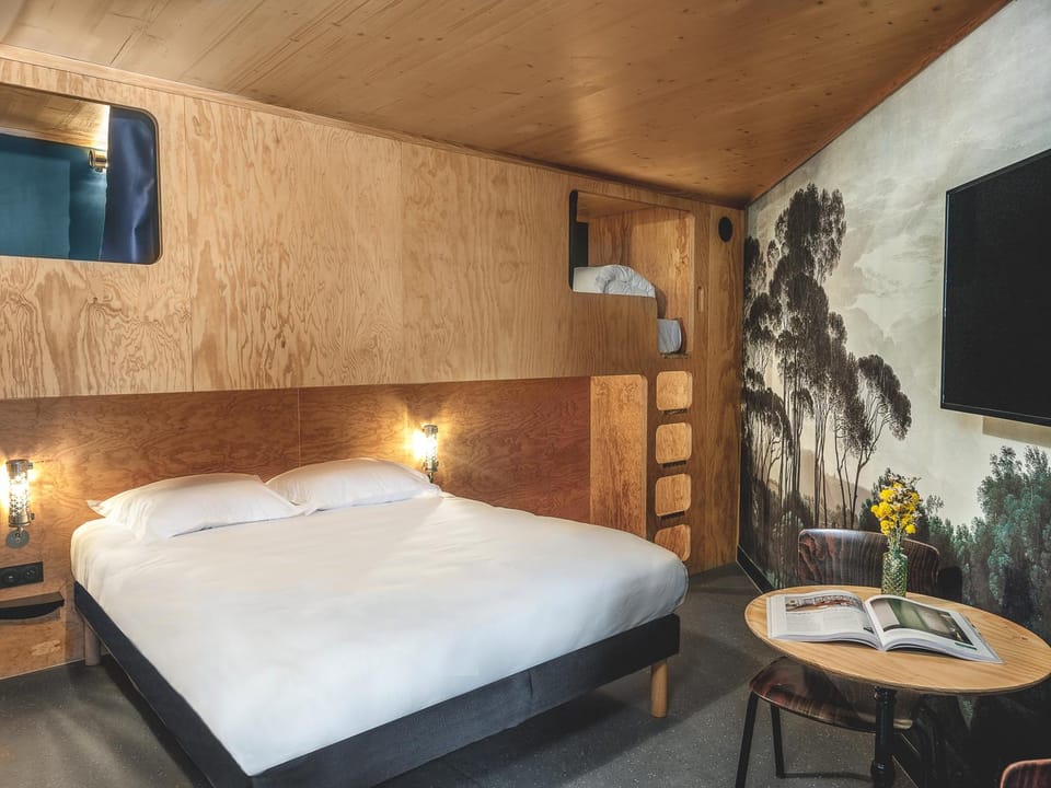 Guestroom