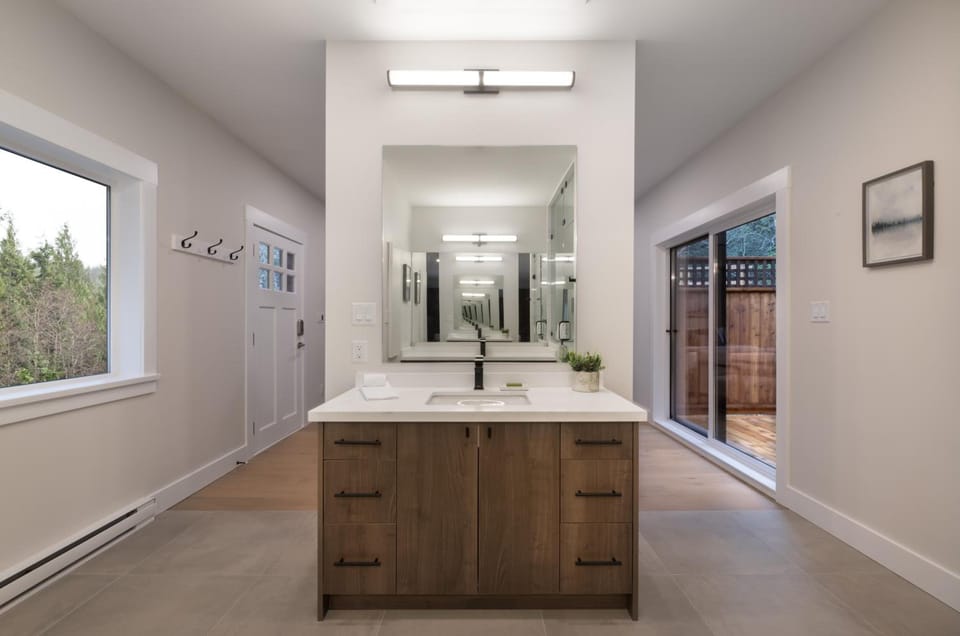 West Coast Trail Lodge Hotel in Port Renfrew