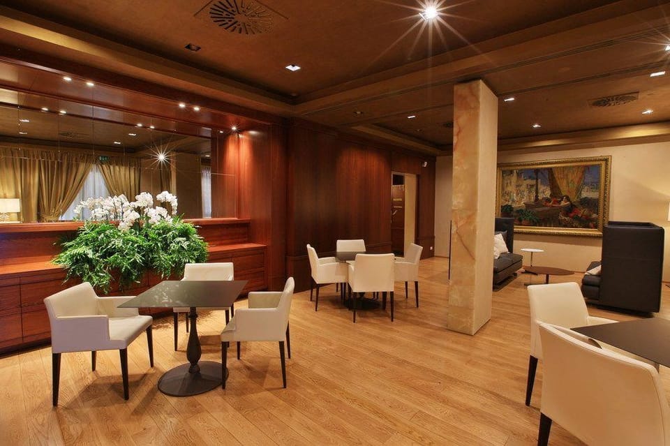 Hotel Rua Frati 48 in San Francesco Hotel in Modena