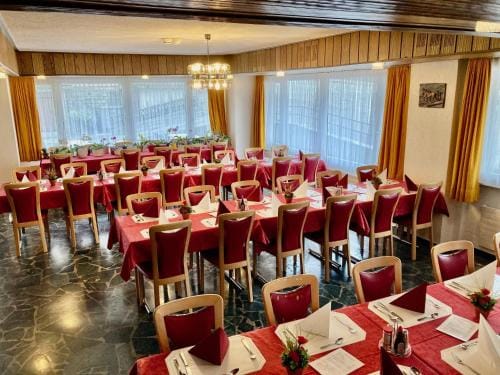 Hotel Waldhof Hotel in Canton of Grisons