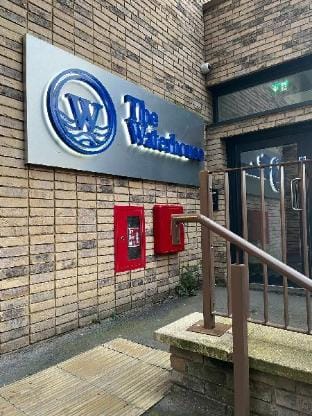 Manchester's Hidden Gem | TheWaterHouse 2Bed2Bath Hotel in Salford