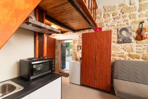 Petra Vori Studio Hotel in Crete