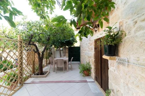 Petra Vori Studio Hotel in Crete