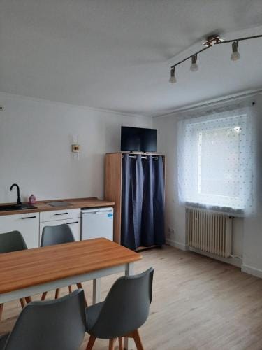 Monteurwohnung - Handwerkerwohnung Jesse Bad Konig Hotel in Hesse