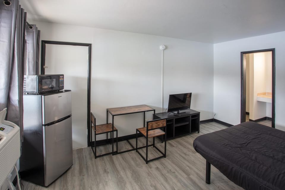 Glenstone place extended stay motel Motel in Springfield