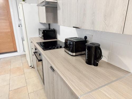 The Groves Lodge Ensuite Rooms In Stockton Hotel in England