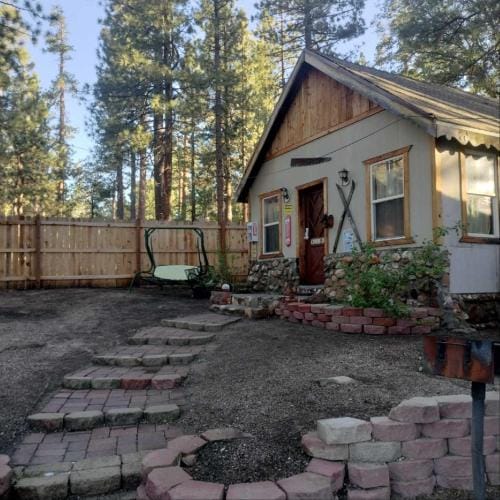 Big Bear Lake - Tulip Lane Cabin #26 Hotel in Big Bear