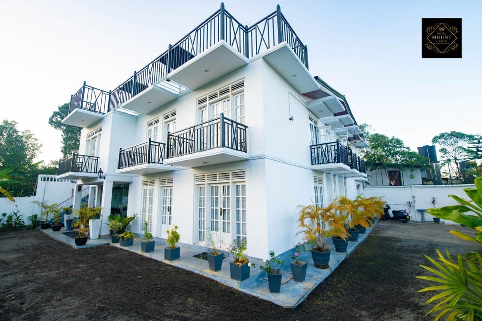 Hotel Mount Castle Hotel in Central Province