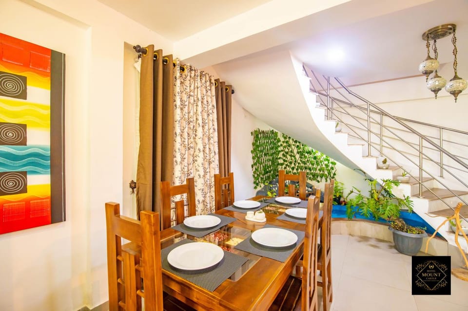 Hotel Mount Castle Hotel in Central Province