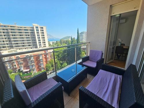 Olimp Lux Hotel in Budva