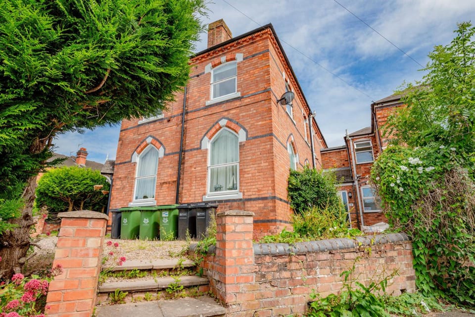 Host & Stay - Cannon Apartment Hotel in Worcester