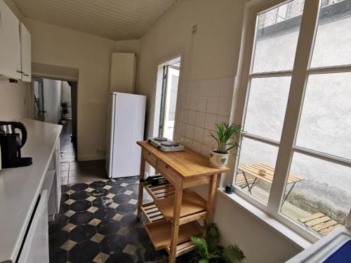 Cozy city centre room with parkview Hotel in Ghent