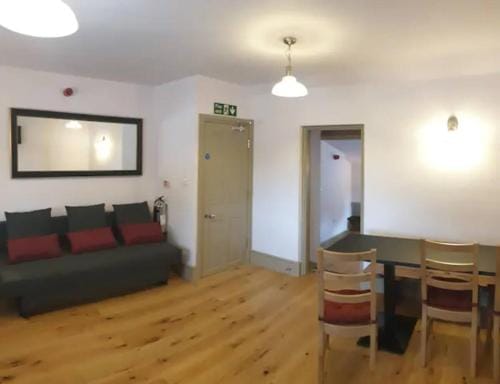 Sparks - Turnbridge Guest House Inn in Burnley