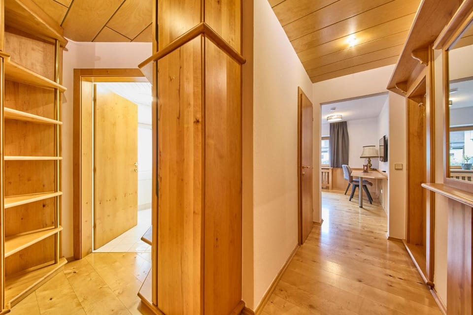 Platzhirsch Rooms - B&B - SELF CHECK-IN Hotel in Piesendorf