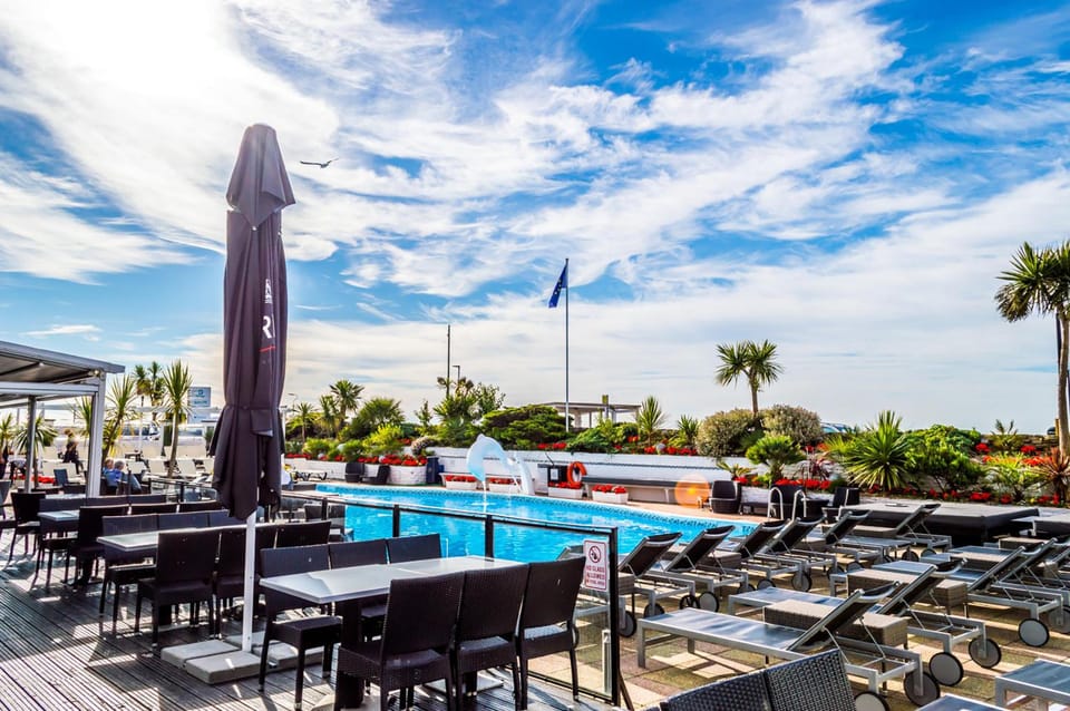 Cumberland Hotel - OCEANA COLLECTION Hotel in Bournemouth