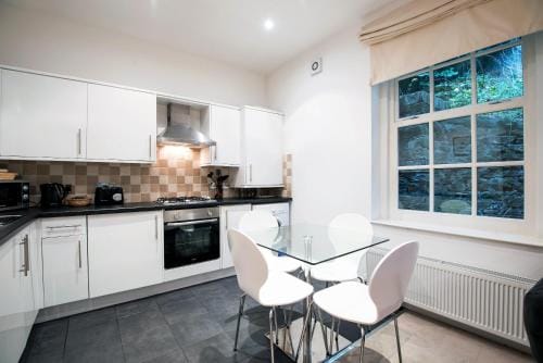 Apartment 2 - The Grove Hotel in Durham