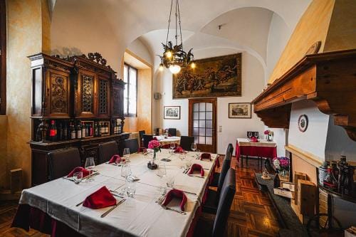 Wine Hotel Ristorante San Carlo - Boutique Hotel & SPA Hotel in Province of Brescia