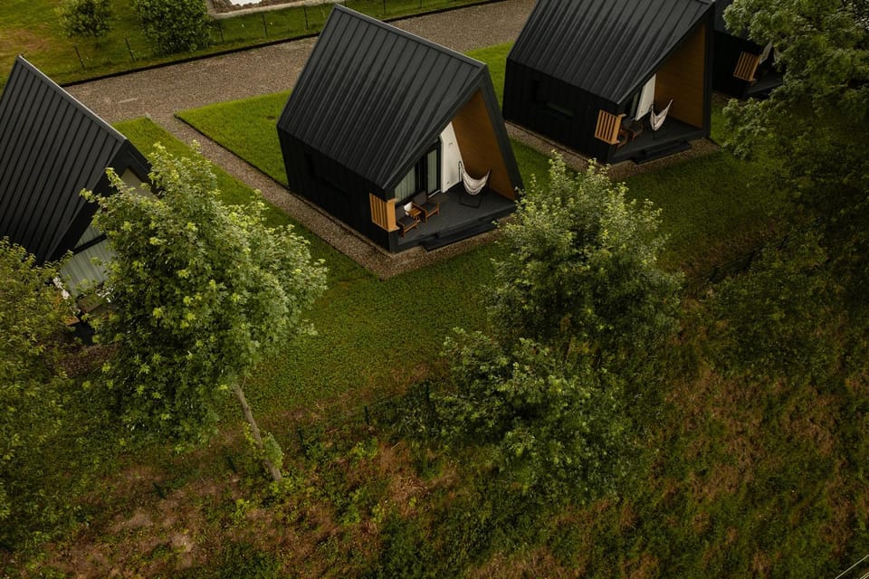 Reconnect Glamping Stulpicani Resort in Romania