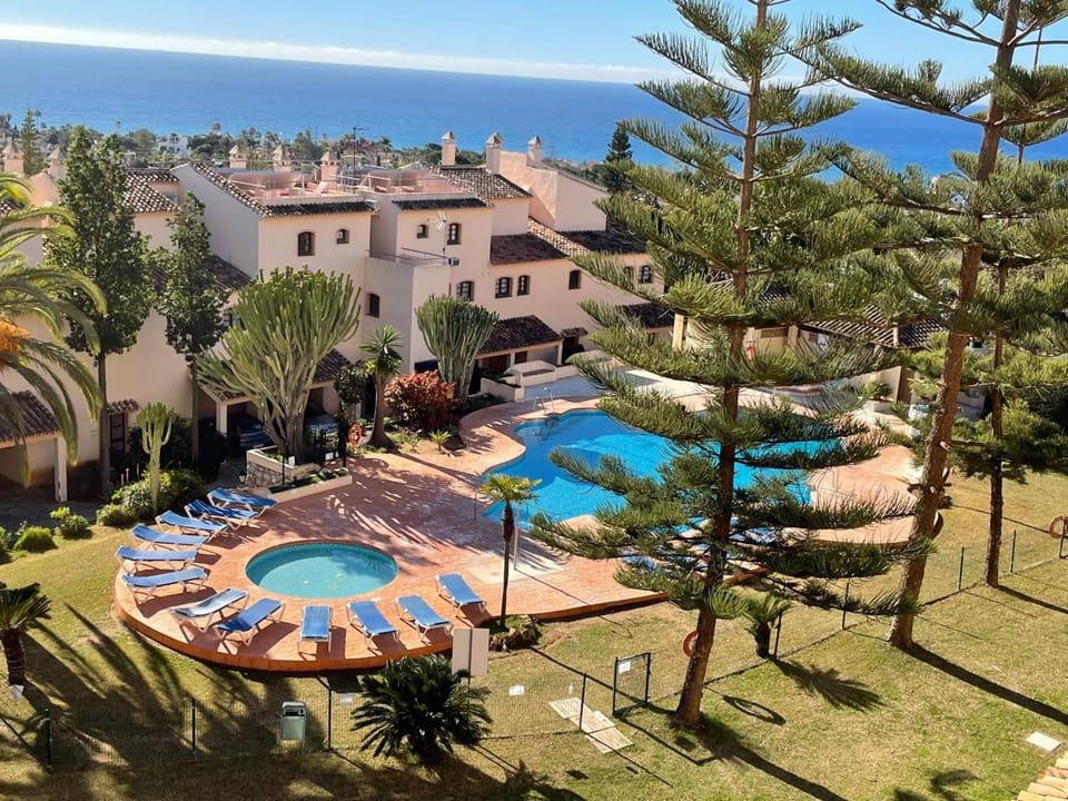 Apartamentos El Toro Hotel in Marbella