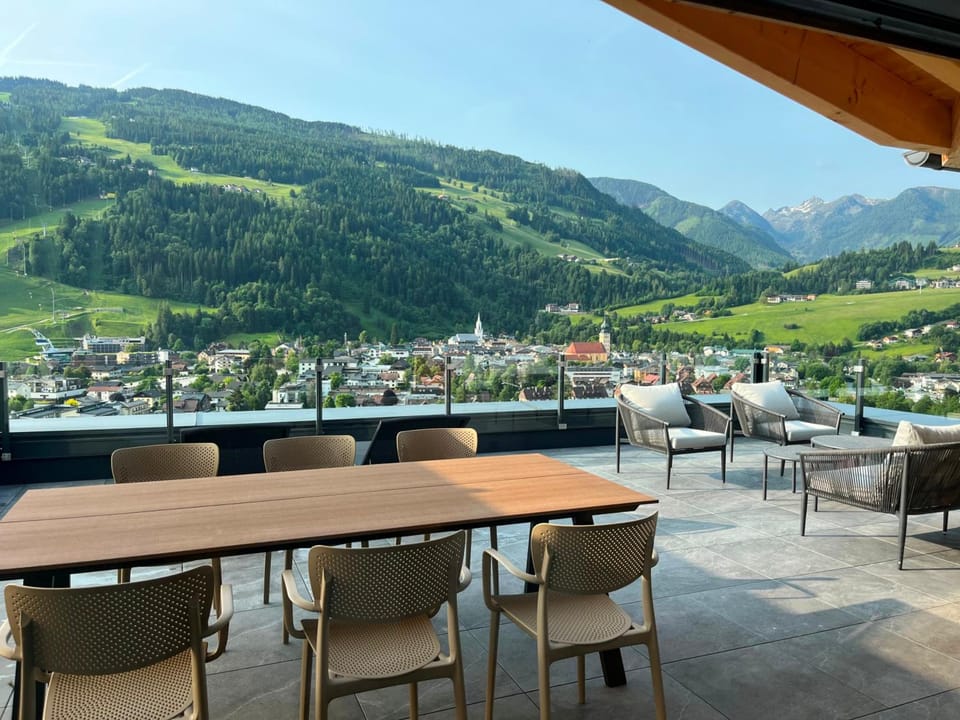 Pure Alpine Suites Hotel in Schladming