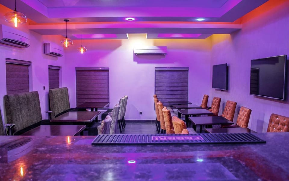 Bar/lounge