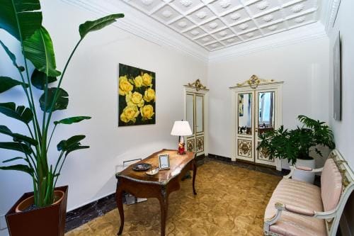 Glam Time Hotel in Genoa