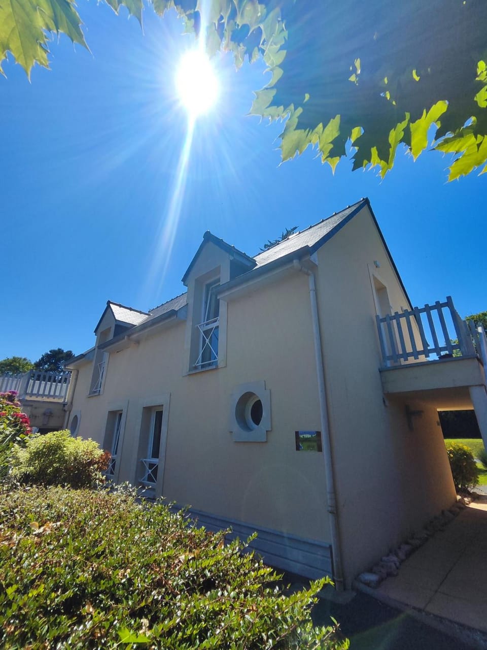 Le Sherman Hotel in Normandy