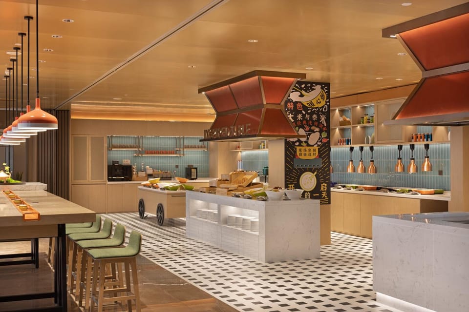 Home2 Suite by Hilton Hangzhou East Railway Station Hotel in Hangzhou