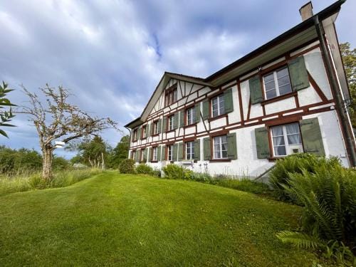 B&B Bad Tiefenau, HAUS AN DER QUELLE Hotel in Canton of Zurich