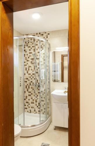 Prenociste Omega Luxury Hotel in Serbia