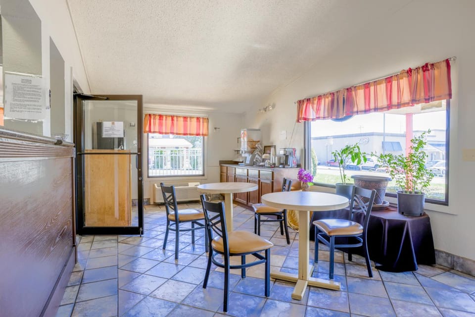 Cozy Garden Inn By OYO Hwy 40 Richmond Hotel in Indiana