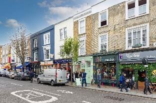 Charming 1 Bedroom 1 Bathroom  Notting Hill Hotel in City of Westminster