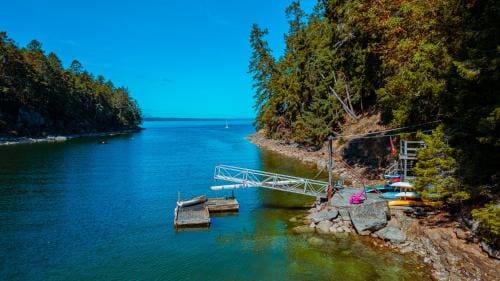 Thetis Island Get Away Cottage Hotel in Southern Gulf Islands