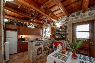 Maria s Serene Countryside Retreat by Chania Hotel in Crete