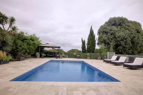 Twin Luxurious Villas 8 BR Pool in Vallauris Hotel in Mougins