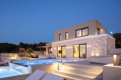 Manto Villas, Heated Pool, Spa Whirlpool, SeaView, By ThinkVilla Hotel in Crete
