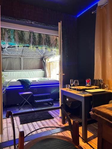 L Escale Spa Privatif Hotel in Hauts-de-France