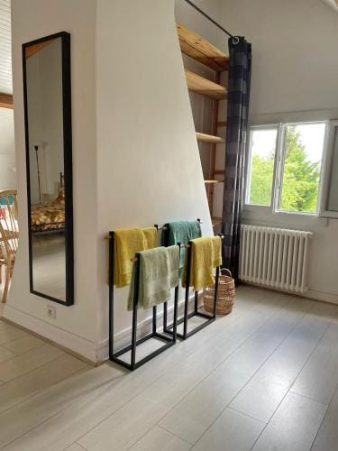 Chambre spacieuse avec jardin Hotel in Île-de-France