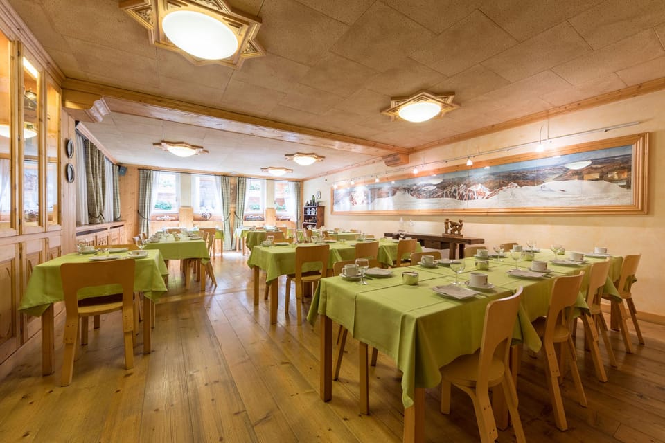 Hotel Bouton d'Or - Courmayeur Hotel in Courmayeur
