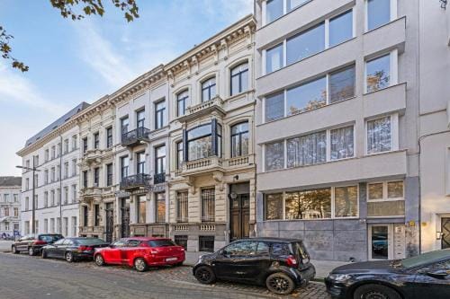 Le Papillon Antwerp Suite 3 Hotel in Antwerp